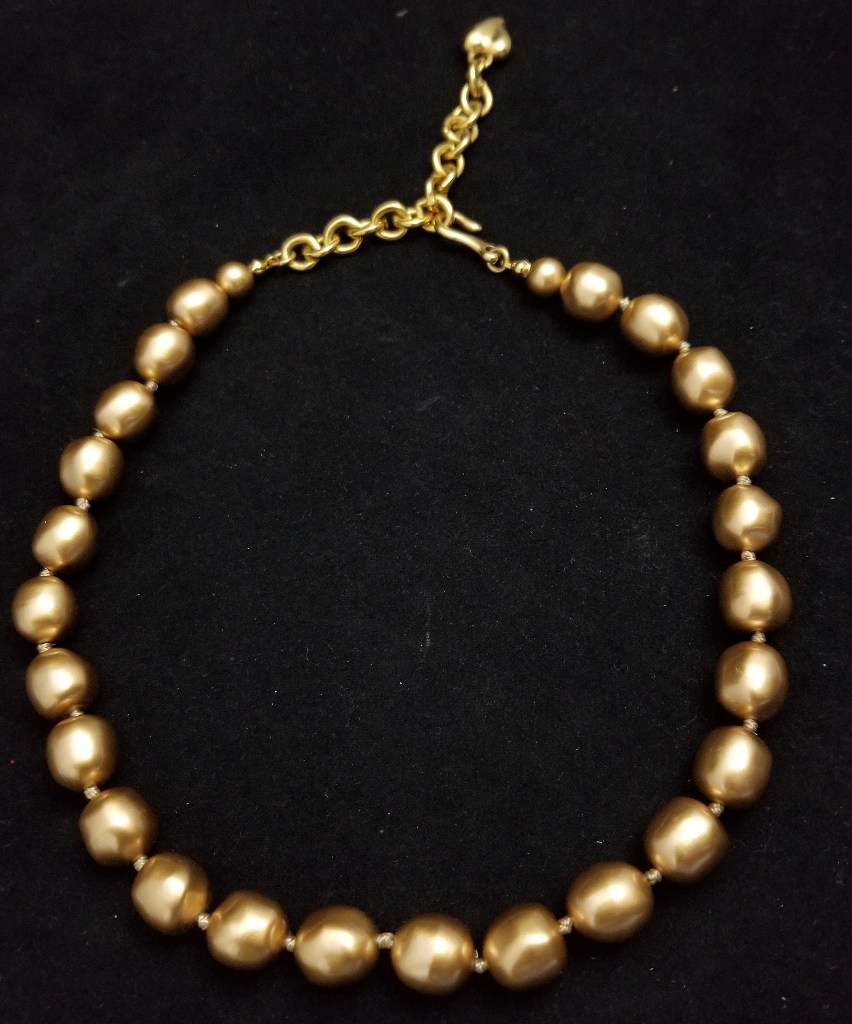 Carolee Gold Pearl Collar Necklace 22$